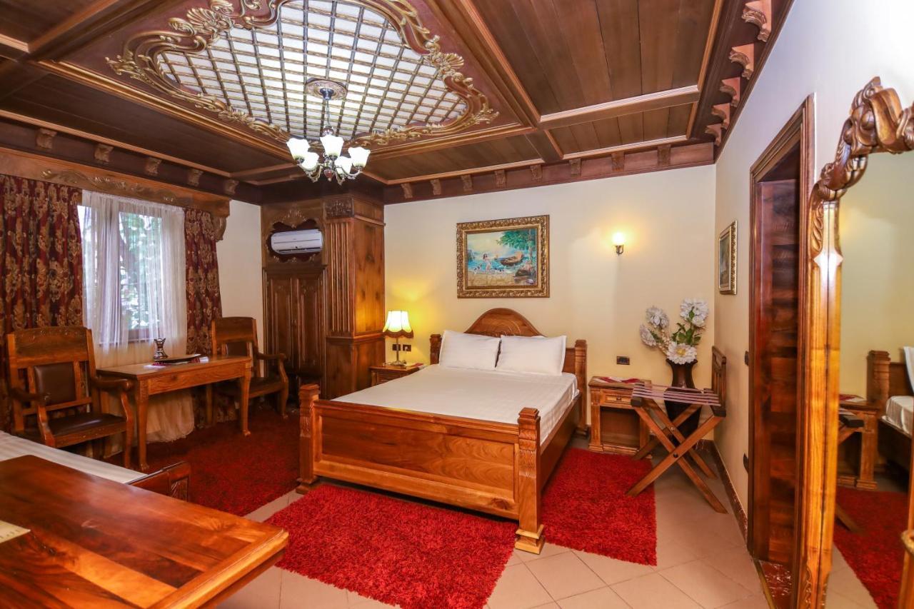 Brilant Antik Center Hotel Tirana Extérieur photo