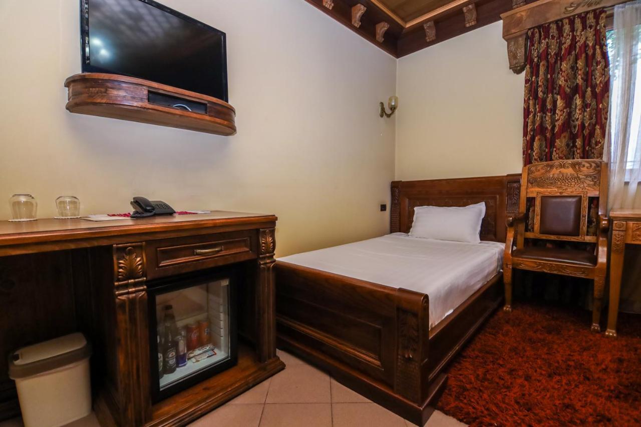 Brilant Antik Center Hotel Tirana Extérieur photo