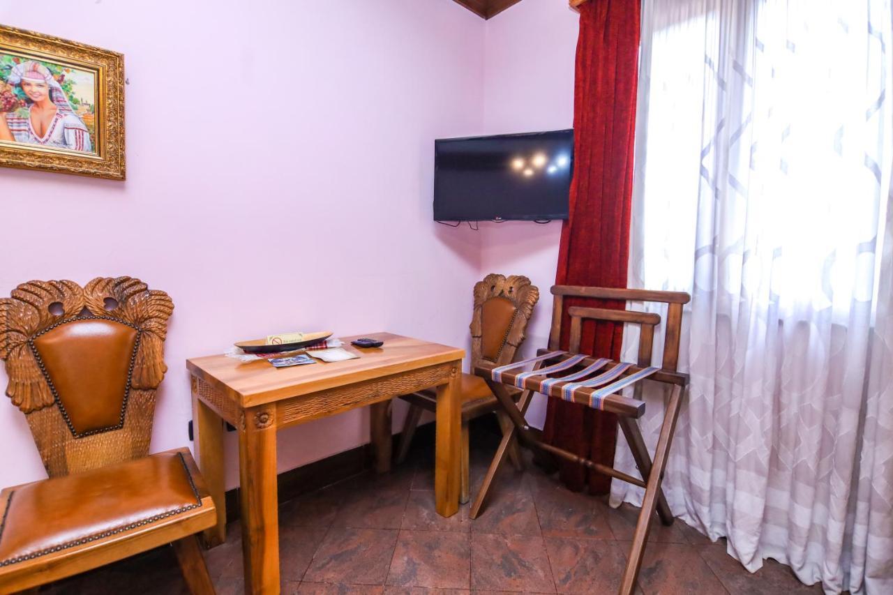 Brilant Antik Center Hotel Tirana Extérieur photo