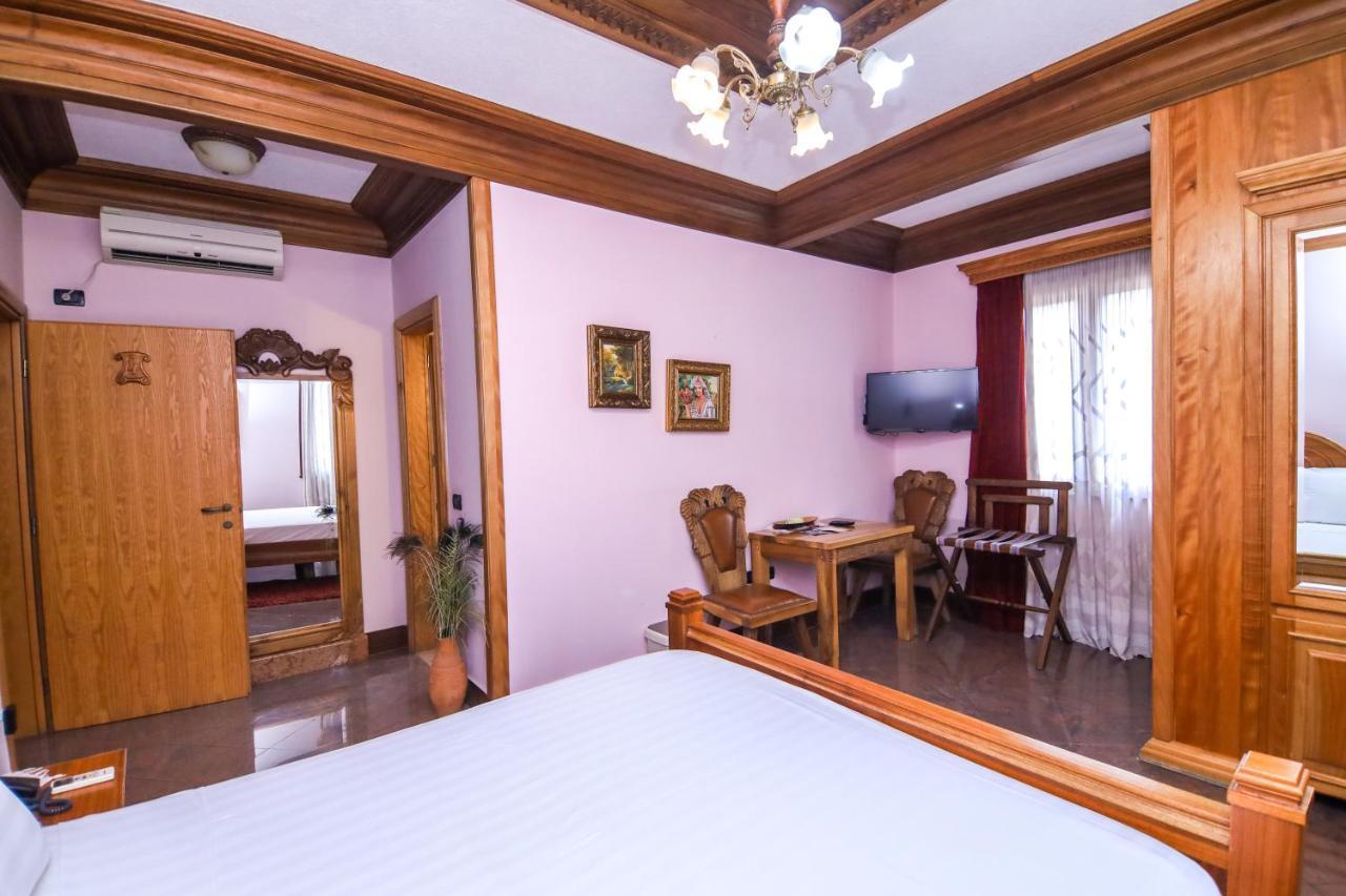 Brilant Antik Center Hotel Tirana Extérieur photo