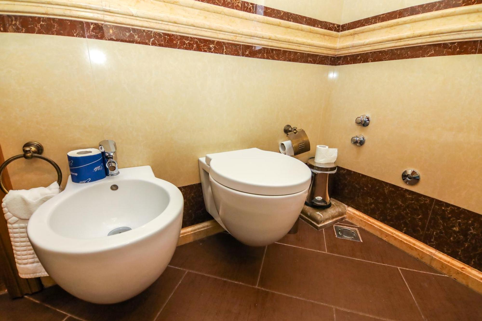 Brilant Antik Center Hotel Tirana Extérieur photo