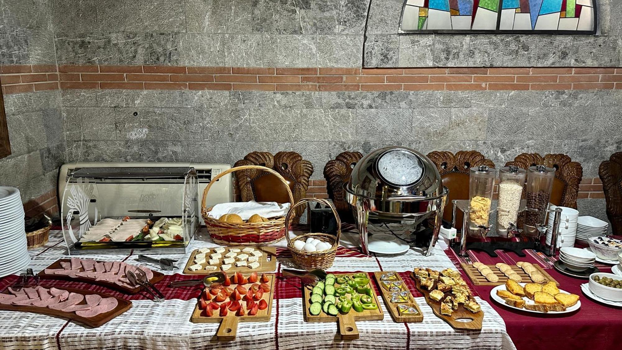 Brilant Antik Center Hotel Tirana Extérieur photo